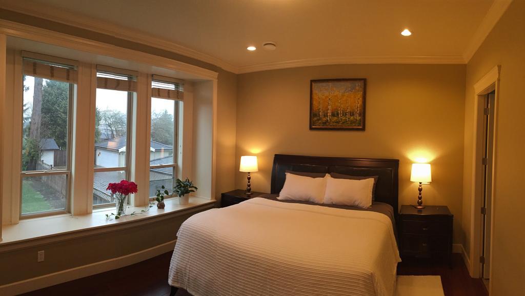 버나비 Imperial House B&B 객실 사진
